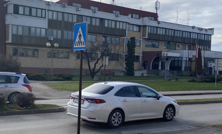 Bijeljina: U Sremskoj ulici teško povrijeđen pješak