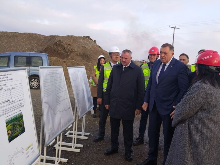 Višković i Dodik obišli gradilište: Počinje izgradnja dionice auto-puta Vukosavlje–Brčko