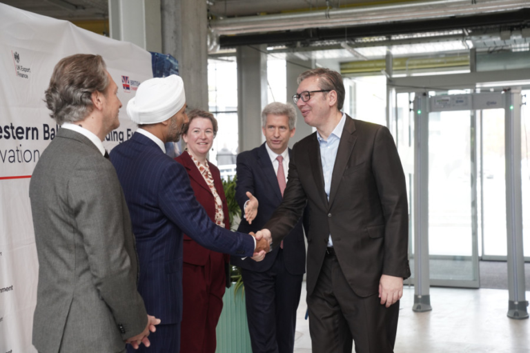 Vučić planira izgradnju brze pruge Ruma-Bijeljina-Tuzla: Britanci da pomognu!