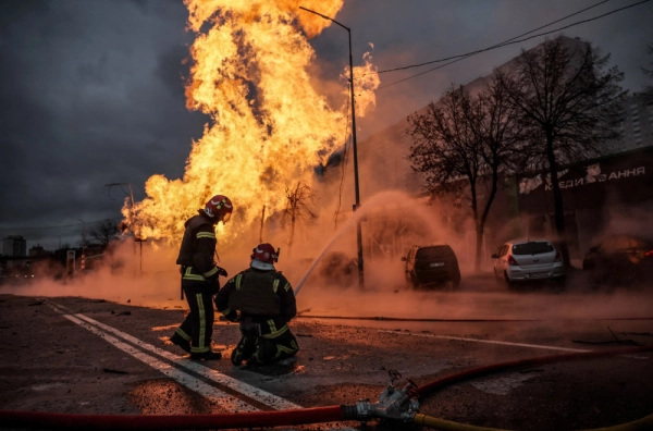 Napadnuta Odesa: Katastrofa, gore zgrade i automobili FOTO/VIDEO