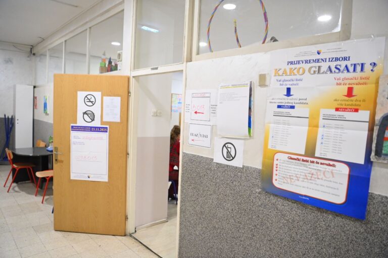 Samo 35% birača izašlo na izbore: Stručnjaci upozoravaju na „najglasniju poruku naroda“