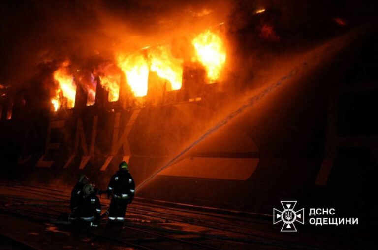 Veliki napad na Odesu; Čule se sirene za vazdušni napad; Grad zasut raketama i dronovima FOTO/VIDEO