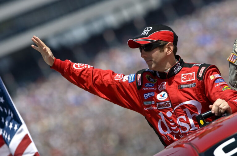 Srušio se avion: Među poginulima slavni vozač i njegova porodica; Ovo su svi detalji FOTO/VIDEO