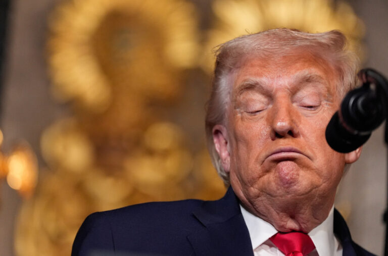 Trampov plan može da padne u vodu – ali bukvalno