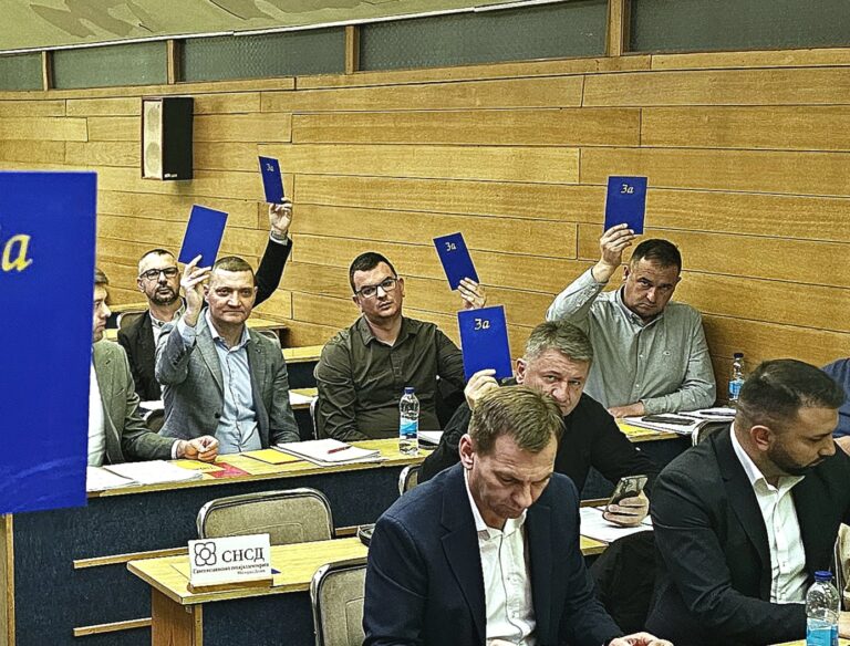 SNSD širi političku snagu u Ugljeviku: Odbornički klub broji osam odbornika