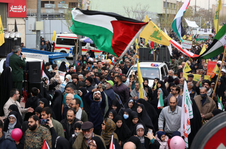 Tramp tvrdi: Drugi najveći grad Irana je u rukama demonstranata