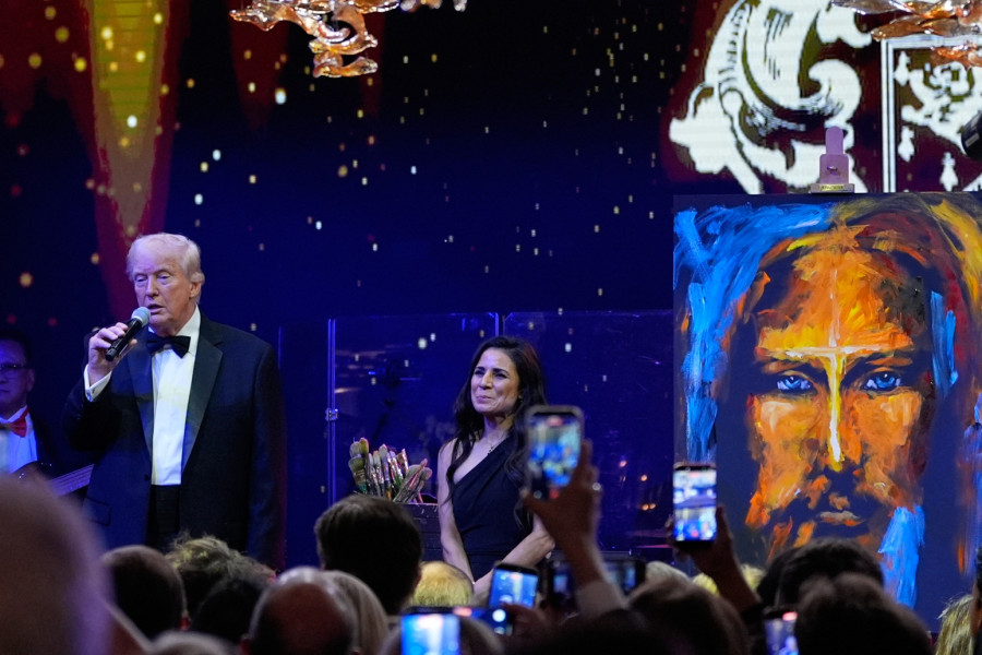 Milioni, Isus i Mar-a-Lago: Ovako je Tramp dočekao 2026. godinu FOTO/VIDEO