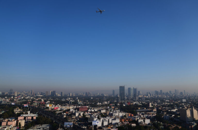 Tramp upozorio – „U okviru zone Meksika…“