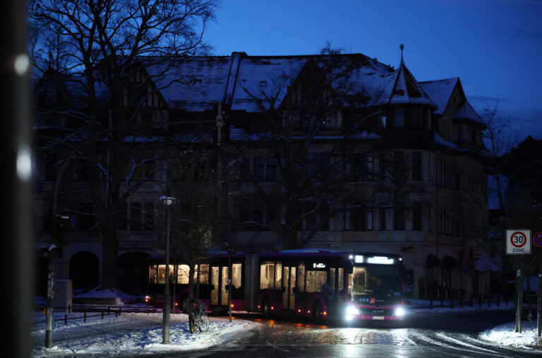 Haos u njemačkoj prestonici: Škole zatvorene, grijanje i voda isključeni FOTO