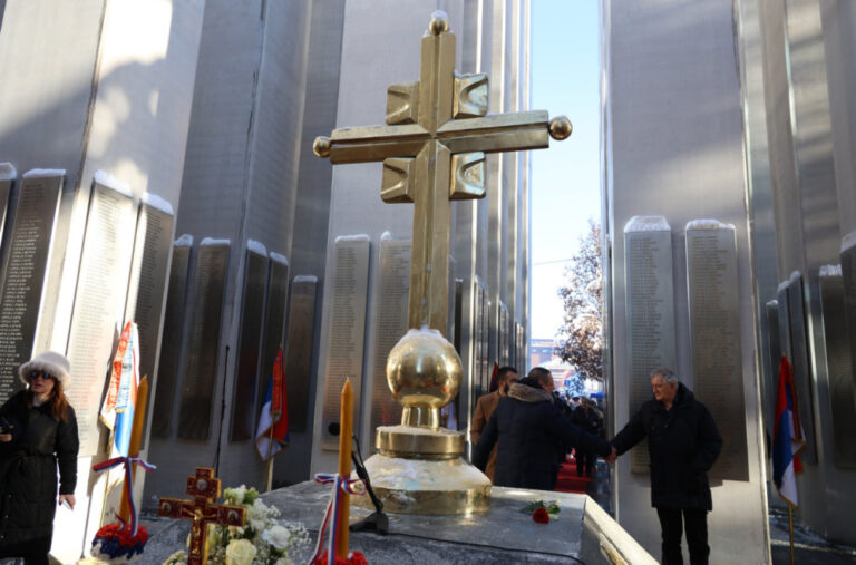 U Banjaluci otkriveno Centralno spomen-obilježje sa 26.000 uklesanih imena poginulih