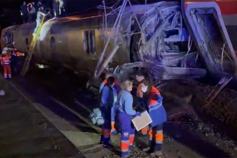 Katastrofalna nesreća u Španiji: U sudaru vozova više od 20 mrtvih FOTO/VIDEO