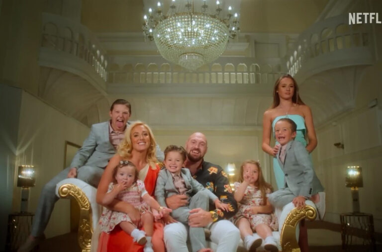 Ćerka boksera izazvala bijes zbog fotografija s Tajlanda: Mnogi traže da ih obriše FOTO