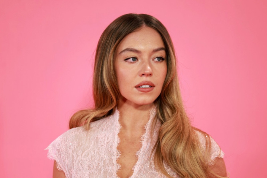 Gledaoci tek sad otkrili erotski triler sa Sidni Svini: Gore društvene mreže VIDEO