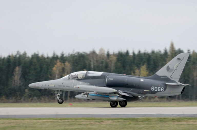 Hladan tuš za Zelenskog: Nema L-159 za Ukrajinu