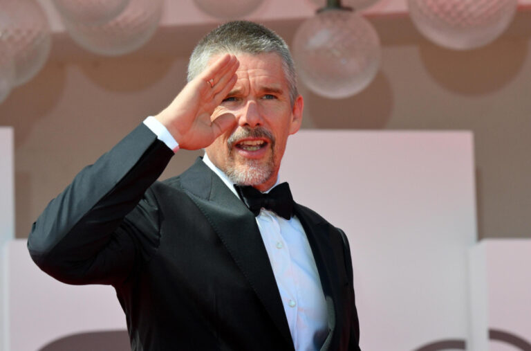 Itan Hok iznenadio priznanjem: „Godinama sam ljut na Toma Kruza“