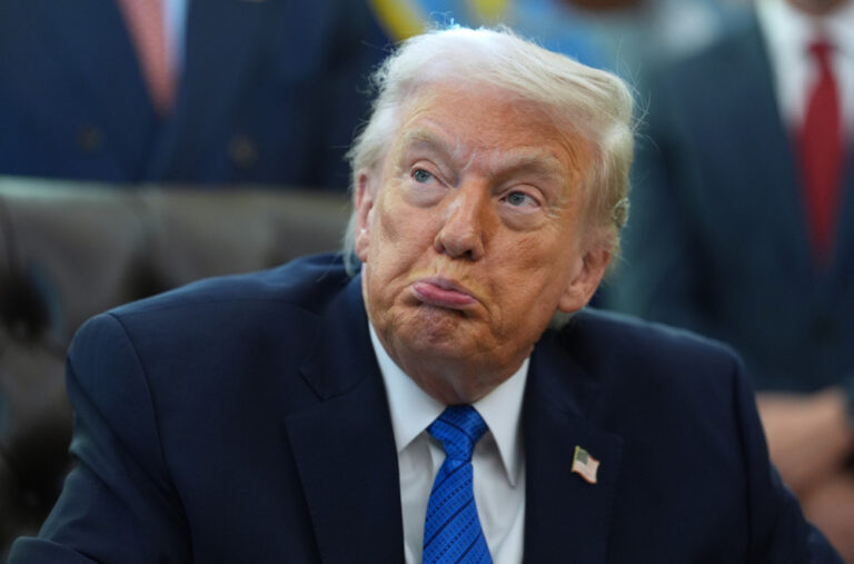 Psiholozi kod Trampa prepoznaju prve znakove demencije: Njegovi govori su sve čudniji