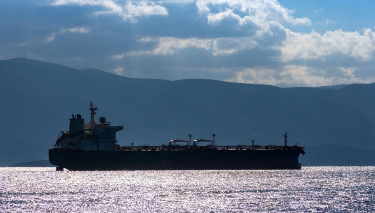 SAD vraćaju zaplenjeni tanker Venecueli