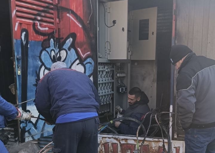 Manji požar na TS Bogdanovića plac 2: Radnici „Elektro-Bijeljine“ na terenu