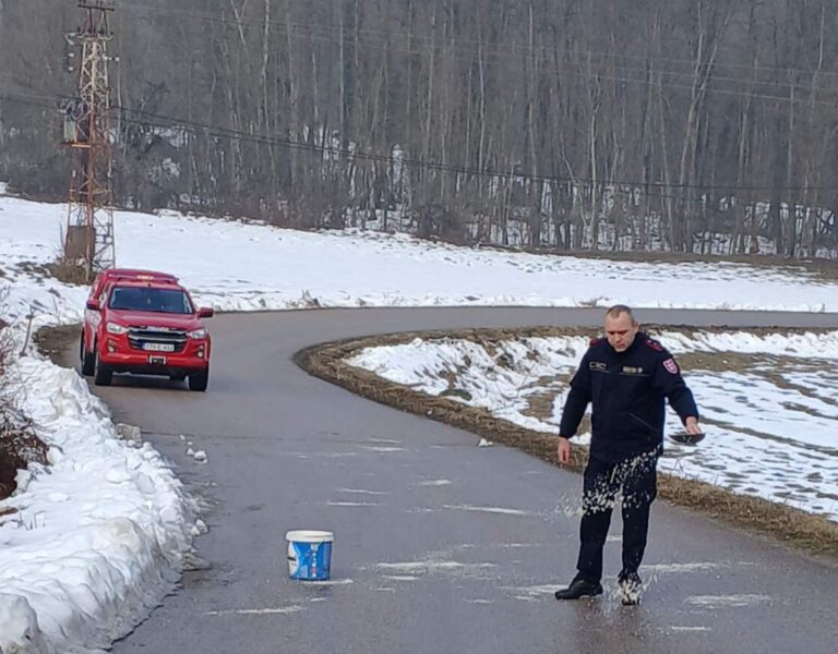 Lopare: Apel građanima da budu oprezni zbog poledice
