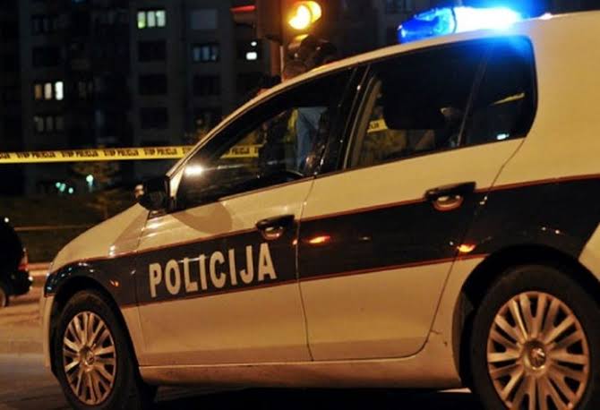 Tragedija kod Živinica: Jureći sa bolesnikom u bolnicu sletio s puta, poginuo saputnik