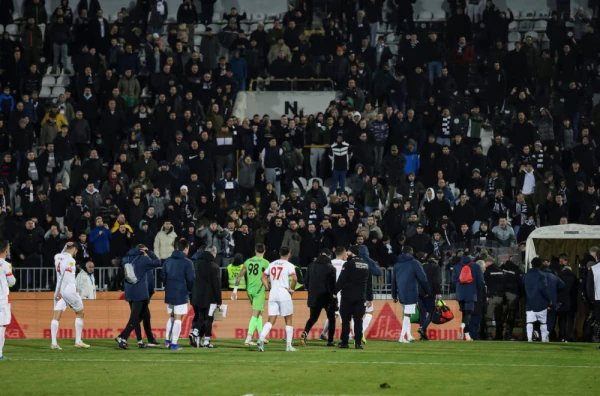 Incident u Humskoj: „Grobari“ napali sudije!