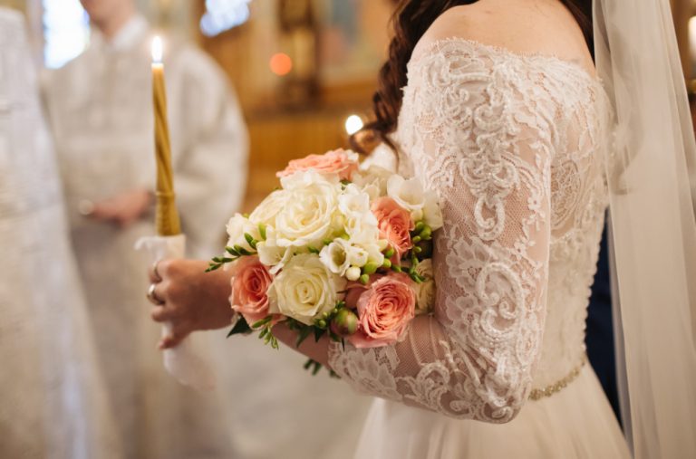 Mladenci traže od gostiju da plate obrok: Oglas za vjenčanje zapalio internet