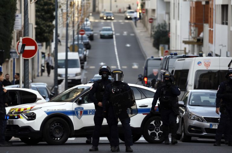 Drama u Francuskoj: Uhapšene dvije osobe, planirali napad na tržni centar u Lilu