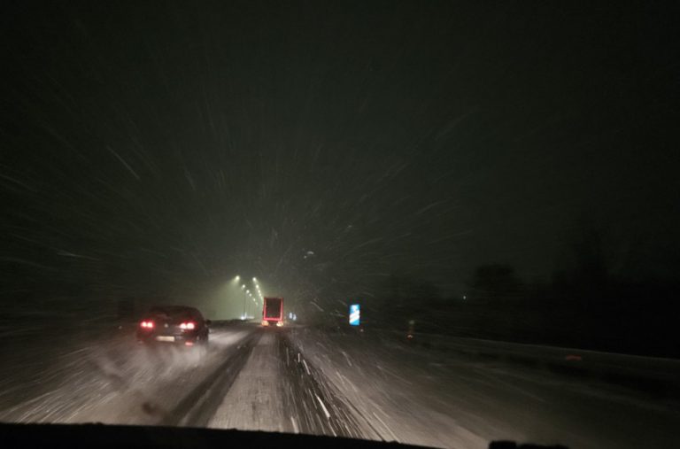 Ledeni talas stigao u Srbiju: Snijeg prekrio puteve, zavijan „Miloš Veliki“ FOTO/VIDEO