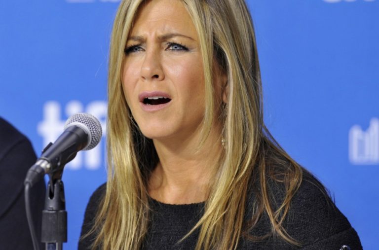 Dženifer Aniston na mukama: Moraće sve da otkaže