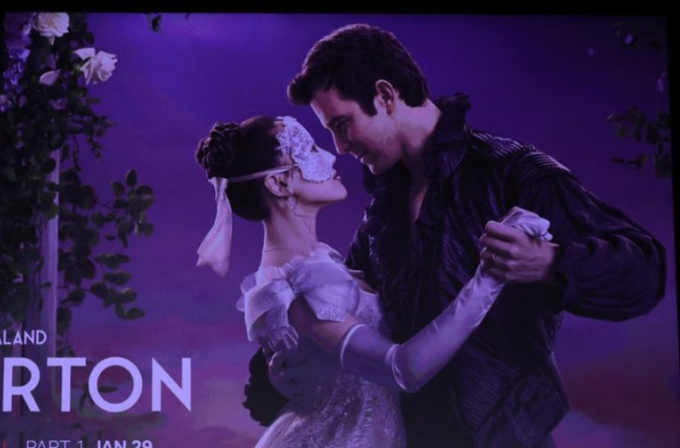 Greška u seriji „Bridgerton“: Na mrežama se povela polemika zbog jednog detalja VIDEO