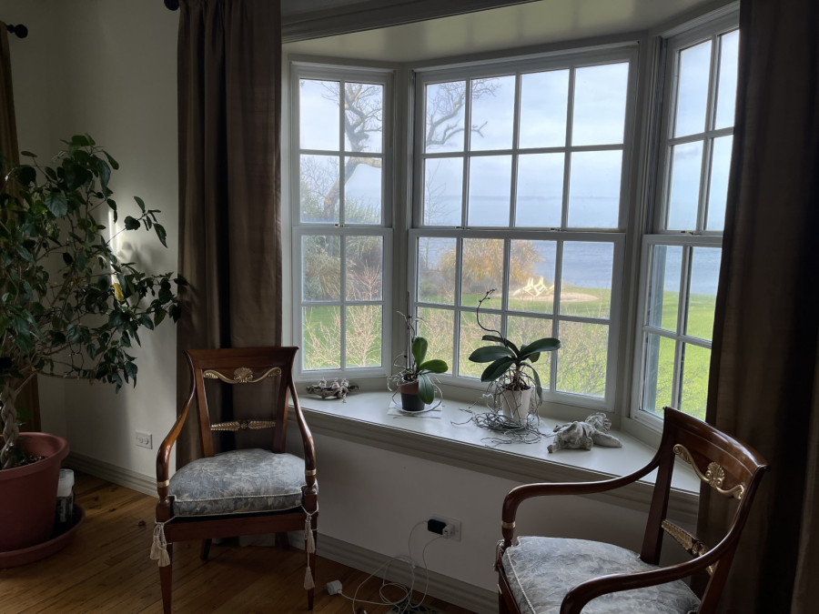 Žena koja živi u Teslinoj kući napisala knjigu: Evo kako je genije živeo na Long Ajlendu FOTO