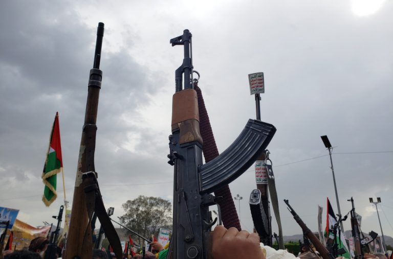 Uhapšeni napadači na aerodrom Meze: Ko će preuzeti odgovornost?