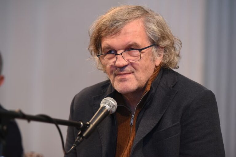 Kusturica: „U kanalizaciju koja se zove politika ne ulazim“