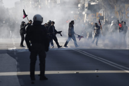 Haos u Solunu: Uhapšeno više od 300 ljudi FOTO