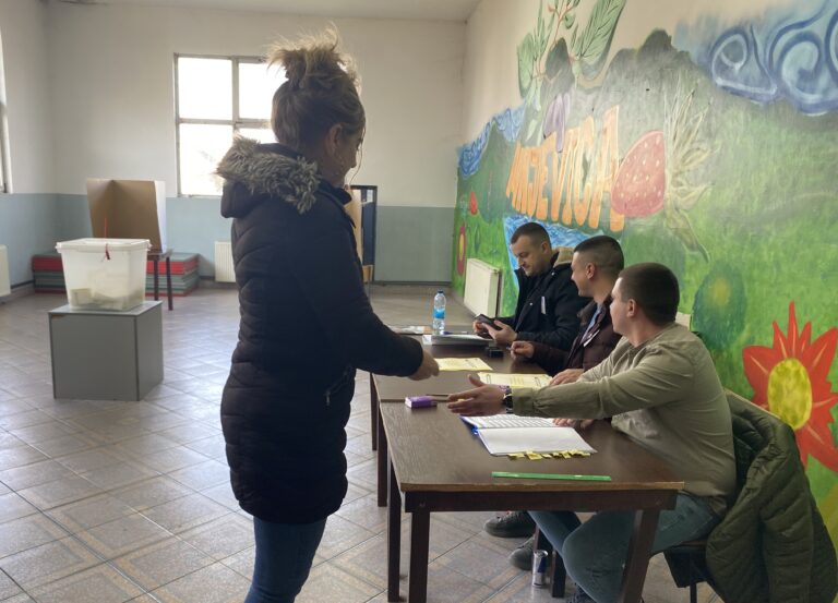 Ponovno glasanje u 17 izbornih jedinica: Ugljevik bez problema, izlaznost 16,03 odsto