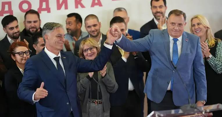 Dodik čestitao Karanu pobjedu na izborima