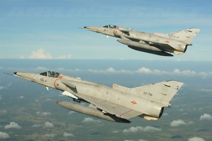 Izrael je napao: Poleteli borbeni avioni VIDEO