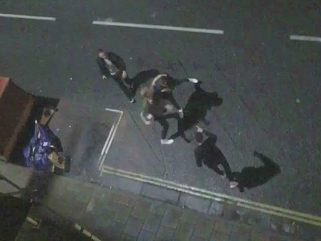 Izboli mladića (27) nožem, trojica u bjekstvu! Žrtva tvrdi: „Samo su počeli da ubadaju“