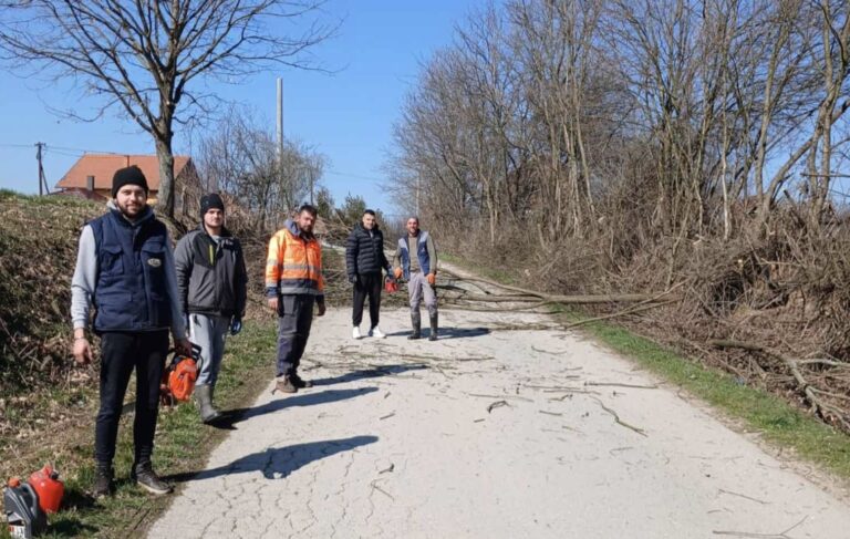 Radna akcija u Mrtvici: Sloga i zajedništvo na djelu