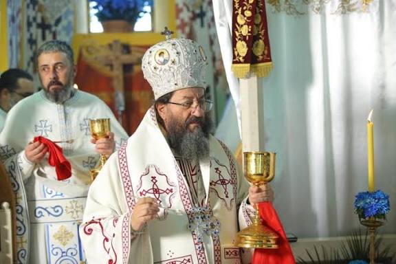 Suspendovan mitropolit Justin koji je podržao studente