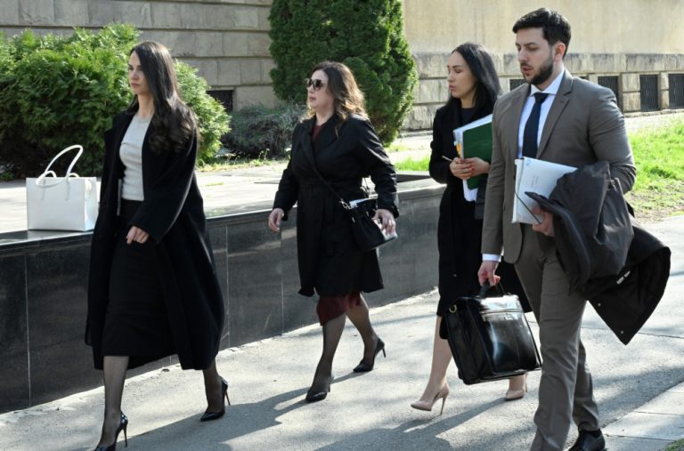 Dječak ubica iz „Ribnikara“ vraćen u psihijatrijsku ustanovu; Iskaz davao pet sati FOTO