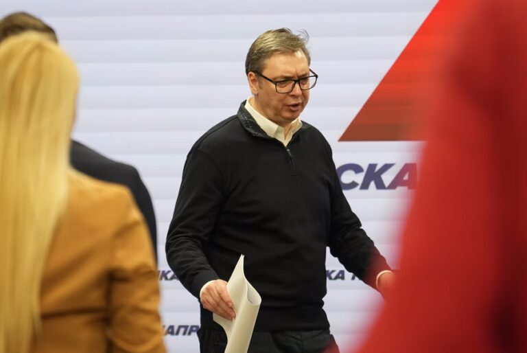 Vučić ogorčen protestima ispred Rektorata, najavio izbore za Vidovdan ili do kraja godine