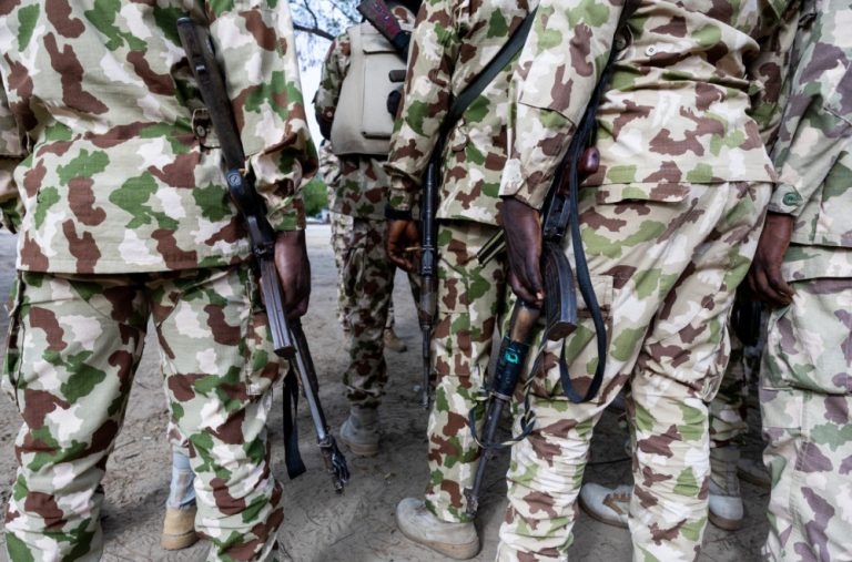 Islamisti oteli više od 300 ljudi: Među njima i žene i djeca