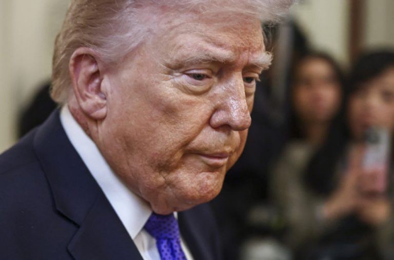 Tramp na čekanju, mir se dovodi u pitanje