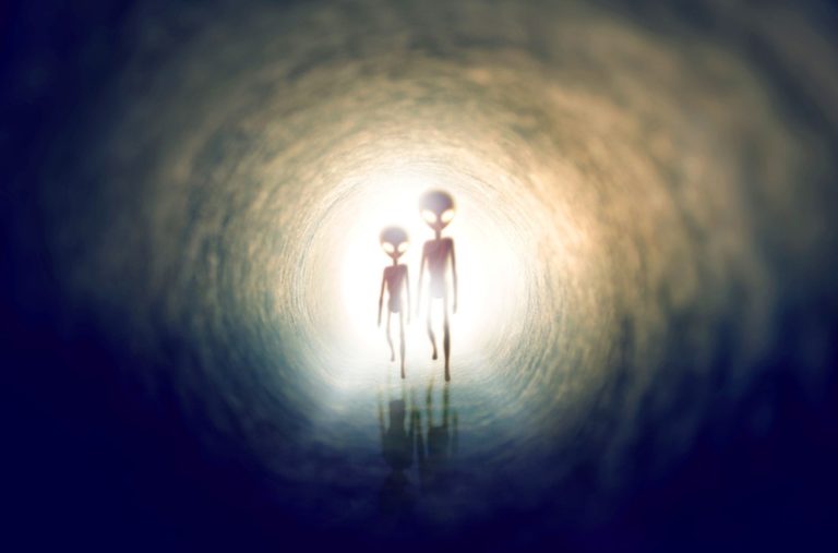 Tramp: Naložiću objavljivanje vladinih dokumenata o vanzemaljcima; Otvorio poseban sajt za to FOTO