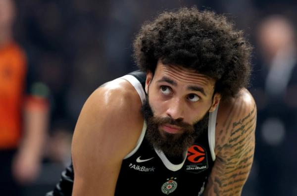 Tri igrača Partizana „zarobljena“ u Dubaiju