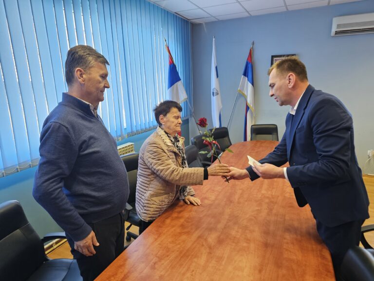 Pažnja opštine Ugljevik i Boračke organizacije za majke palih boraca: Heroine rodile junake