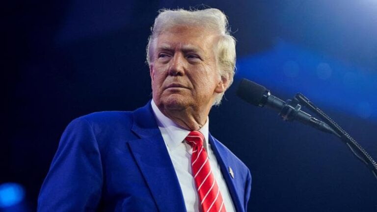 Rogan „opleo“ po Trampu: „Obećavao je kraj ratova, a sada imamo novi!“