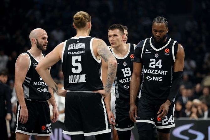 Kakav Partizan? Moćan Partizan: Penjarojini momci slavili i u Parizu, Kalates i Džekiri odigrali meč sezone