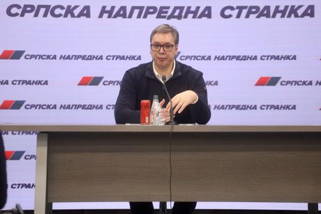 Vučić saopštio rezultate lokalnih izbora: SNS pobjedila u svih 10 gradova i opština